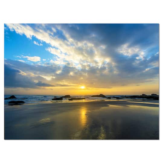 Designart - Beautiful Sunrise and Seashore